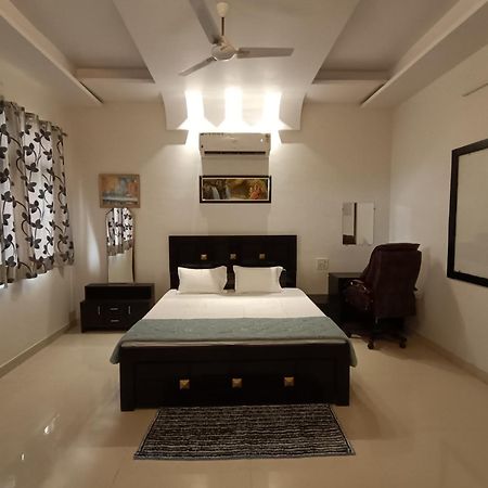 Leela Homestay Jabalpur - Lily - 2 Bhk Luxury Appartment Ngoại thất bức ảnh