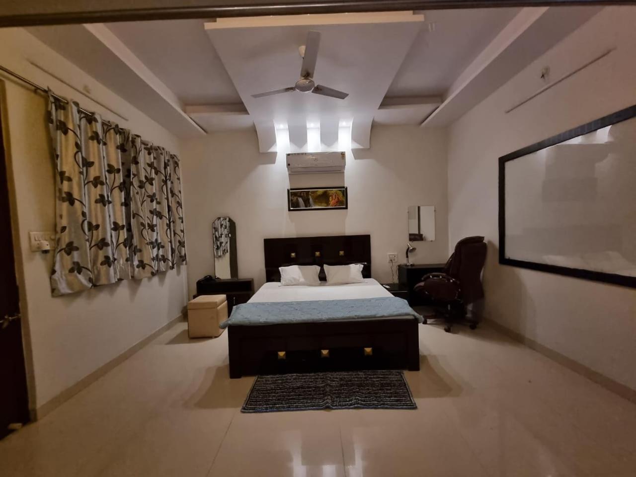 Leela Homestay Jabalpur - Lily - 2 Bhk Luxury Appartment Ngoại thất bức ảnh